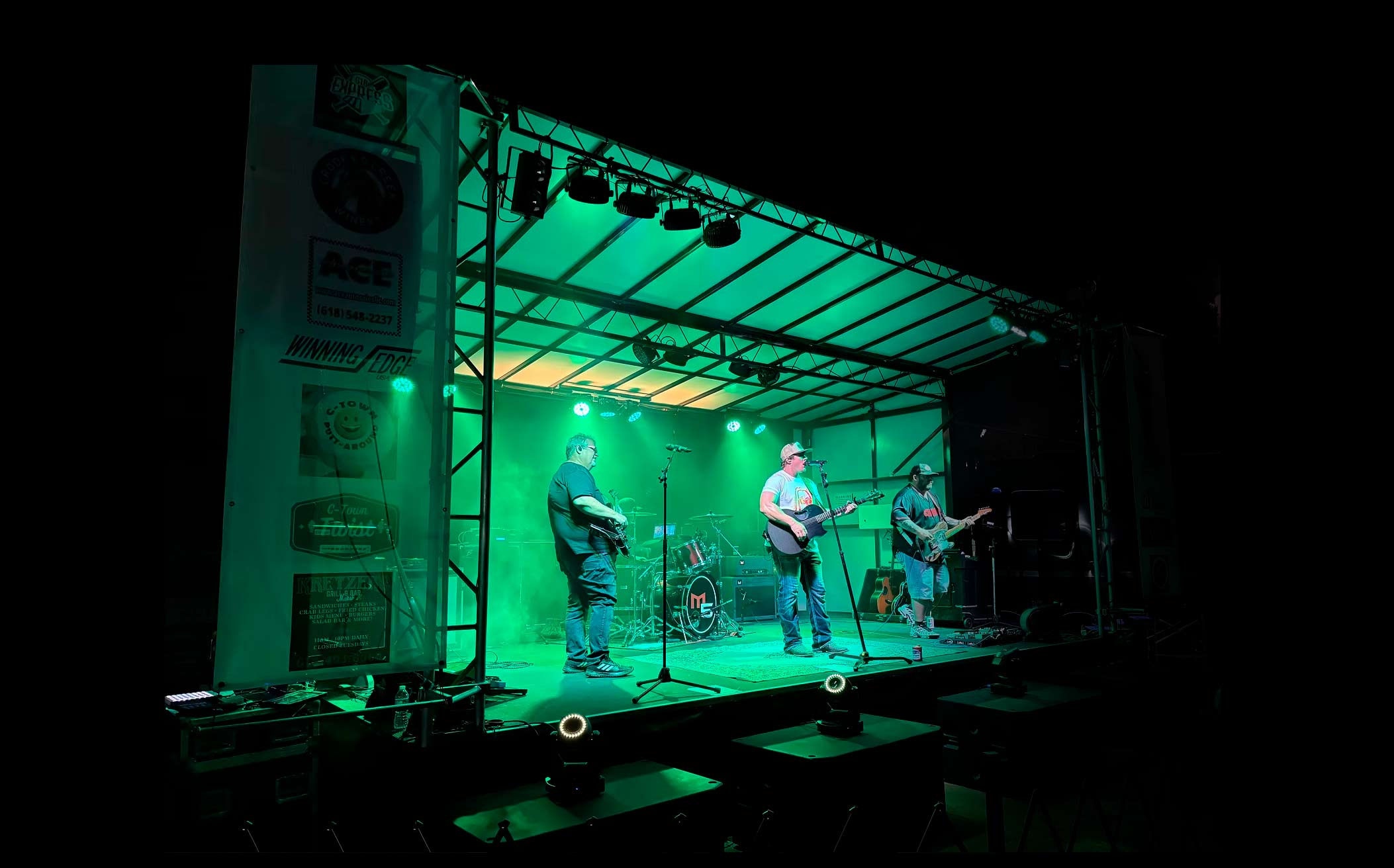 Denis-Entertainment-Group-Stage-Rental-2